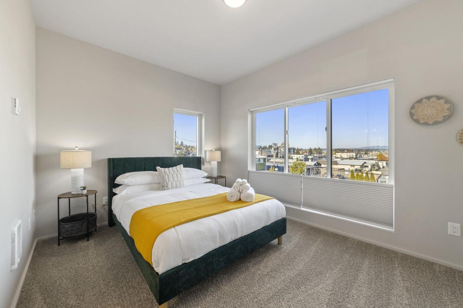 BRAND NEW Fully Updated Condo 918 in Anacortes