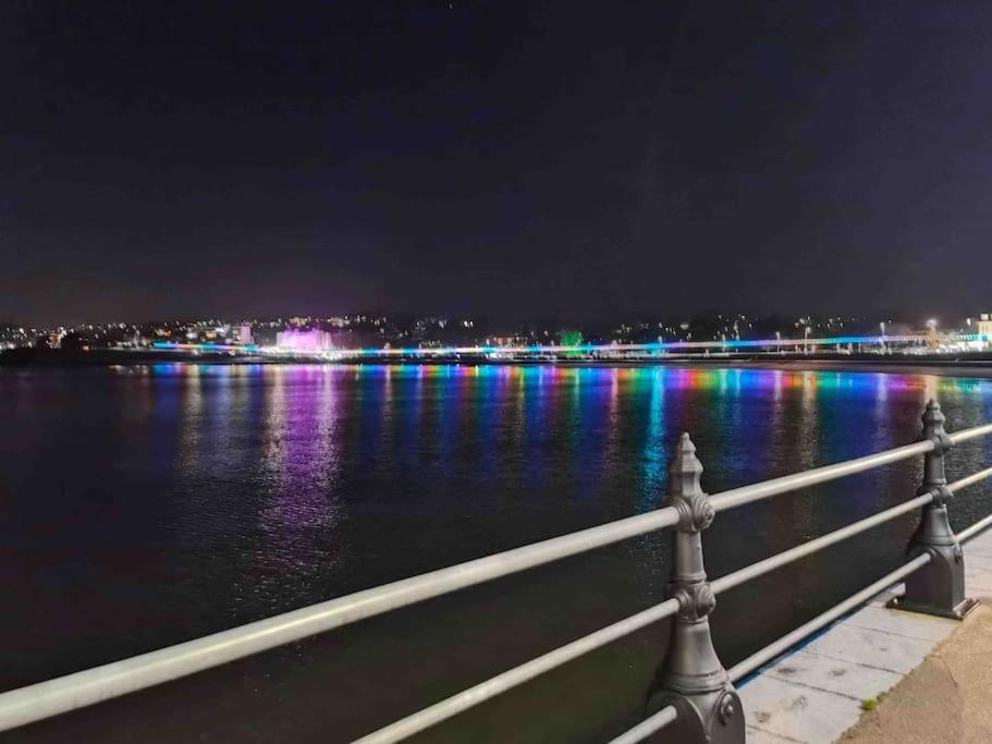 Lovely Two Bedroom Apartment, with private garden!