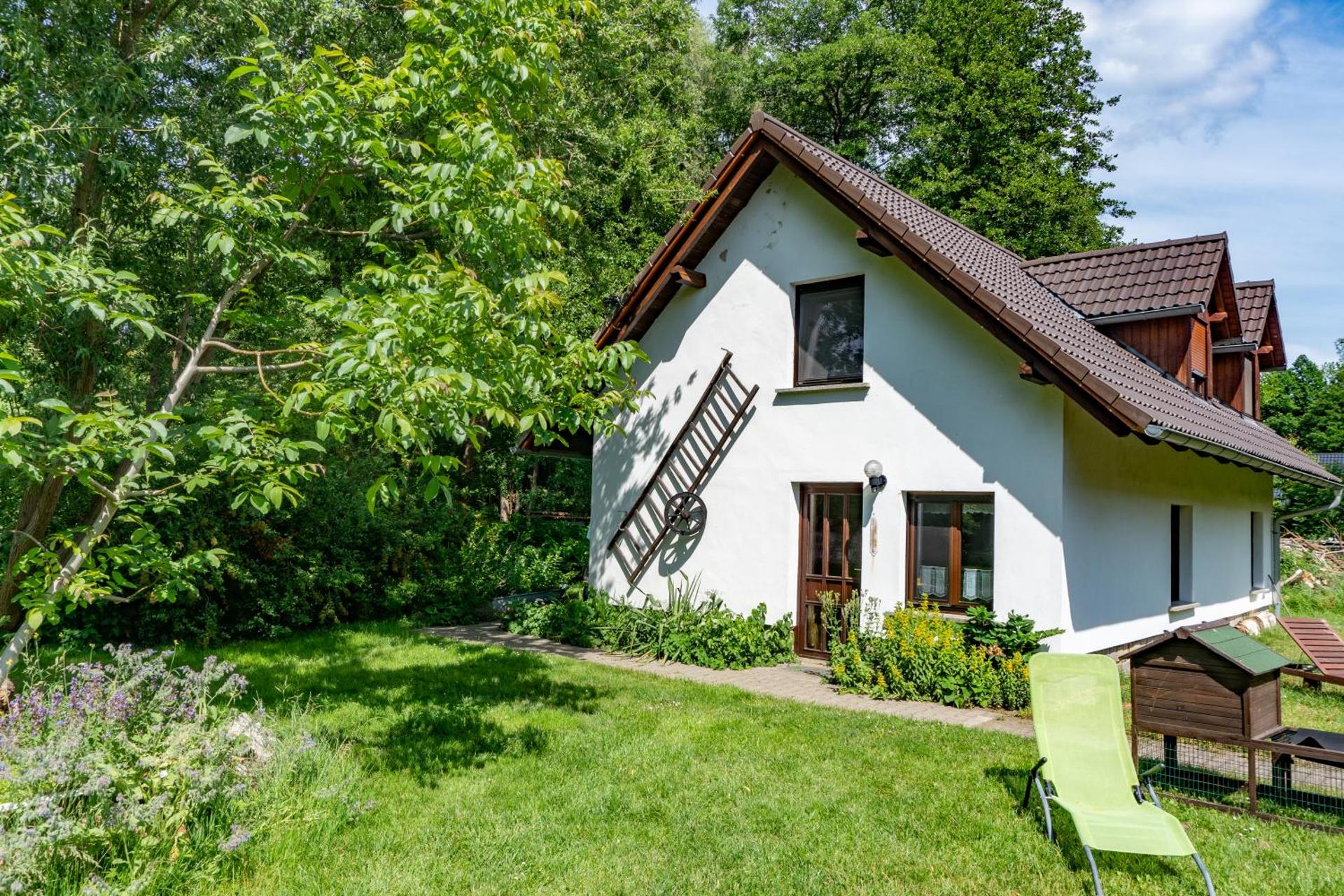Apartment with Shower