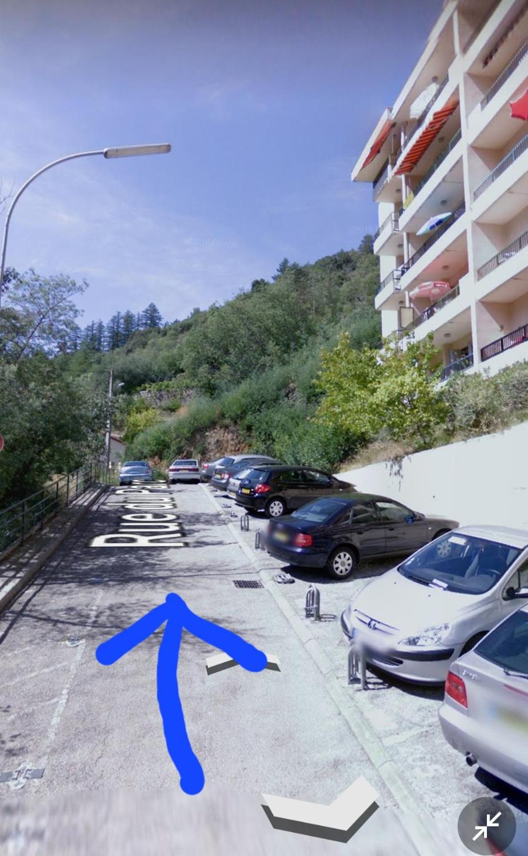 Joli studio rénové situé au pied des thermes