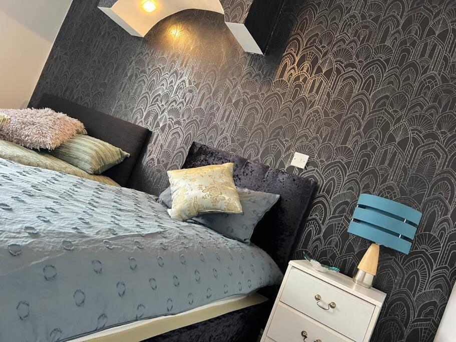 The First-central Wigan 8 guests