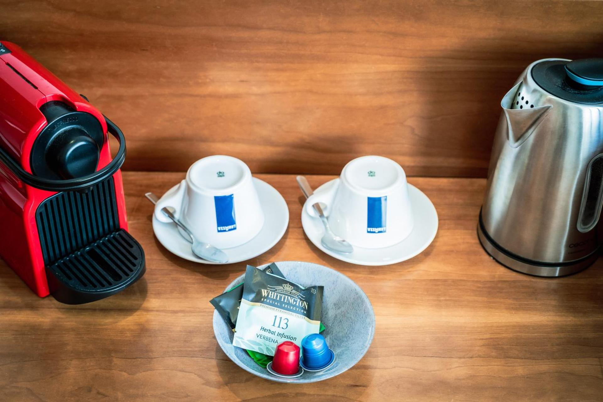 Coffee/tea facilities