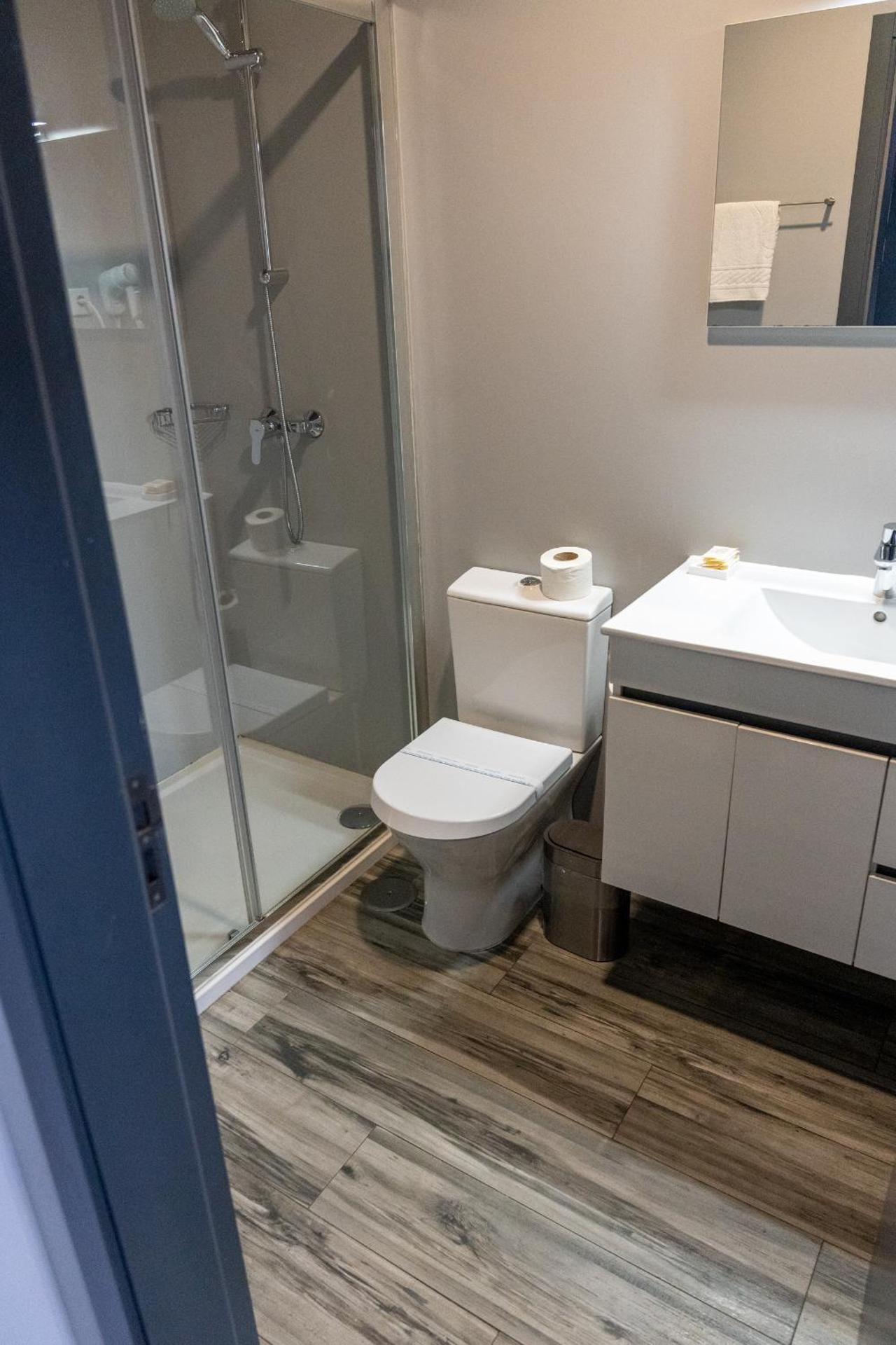 Triple Room with Private Bathroom