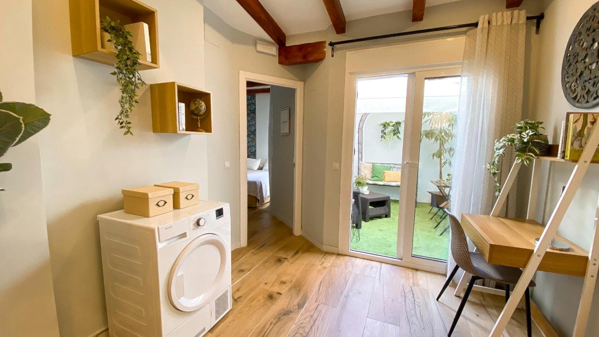 Photo of the whole room