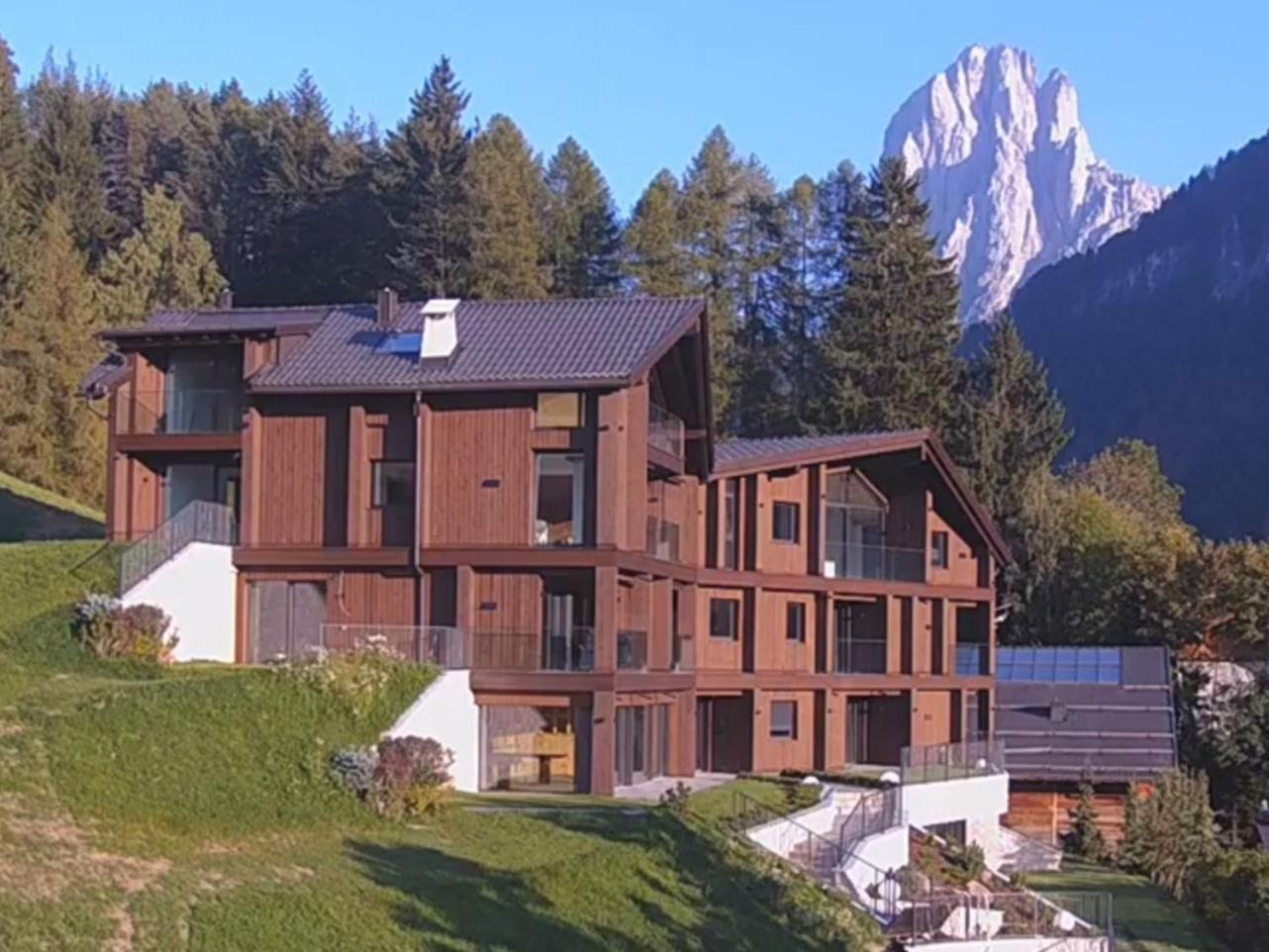 Luxury Chalet P