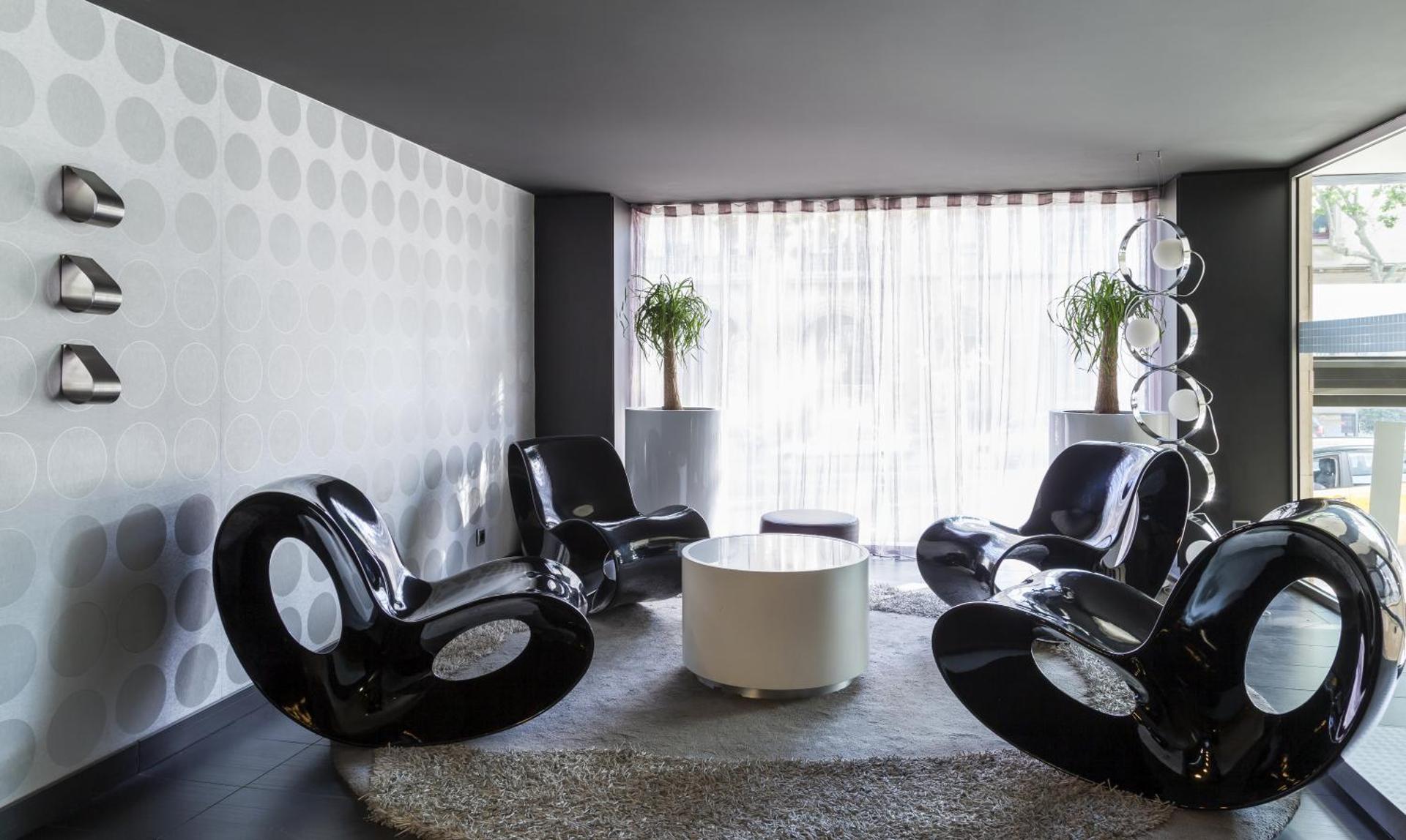 Communal lounge/ TV room