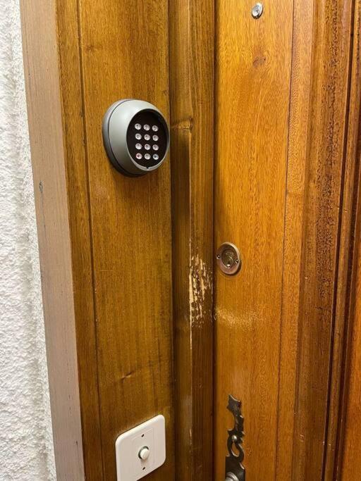 Charming Bright Spacious Village Walk to lift Hike