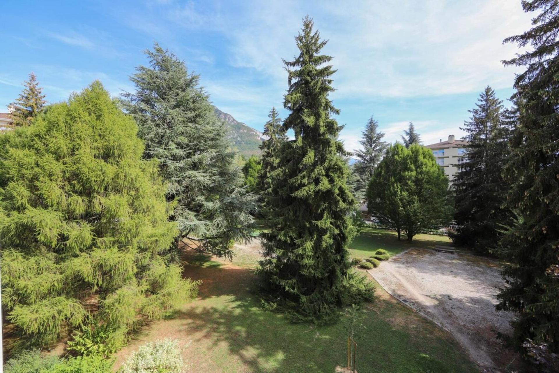 Le Superbe - T4 avec parking à 5 min du lac - 4