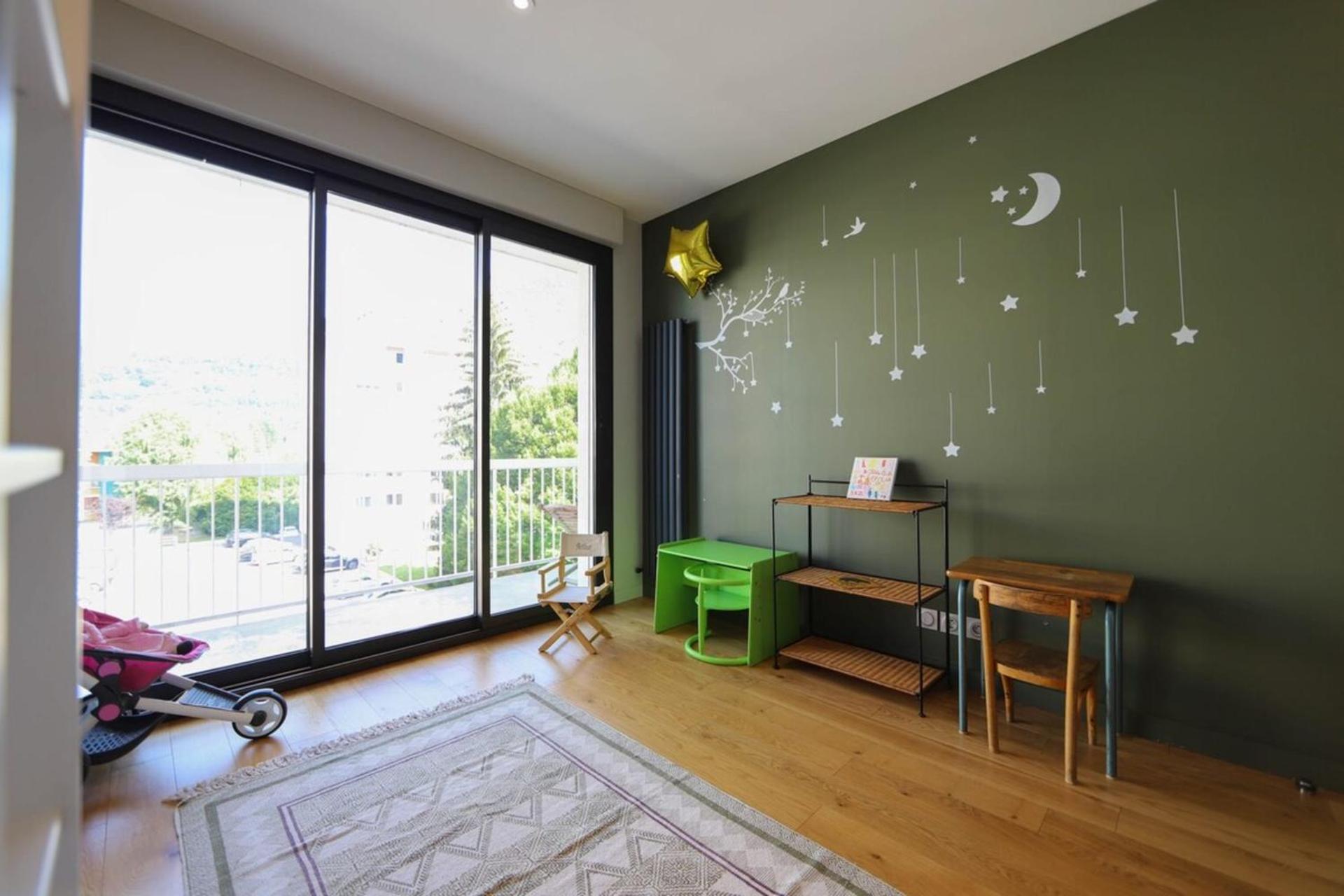 Le Superbe - T4 avec parking à 5 min du lac - 4