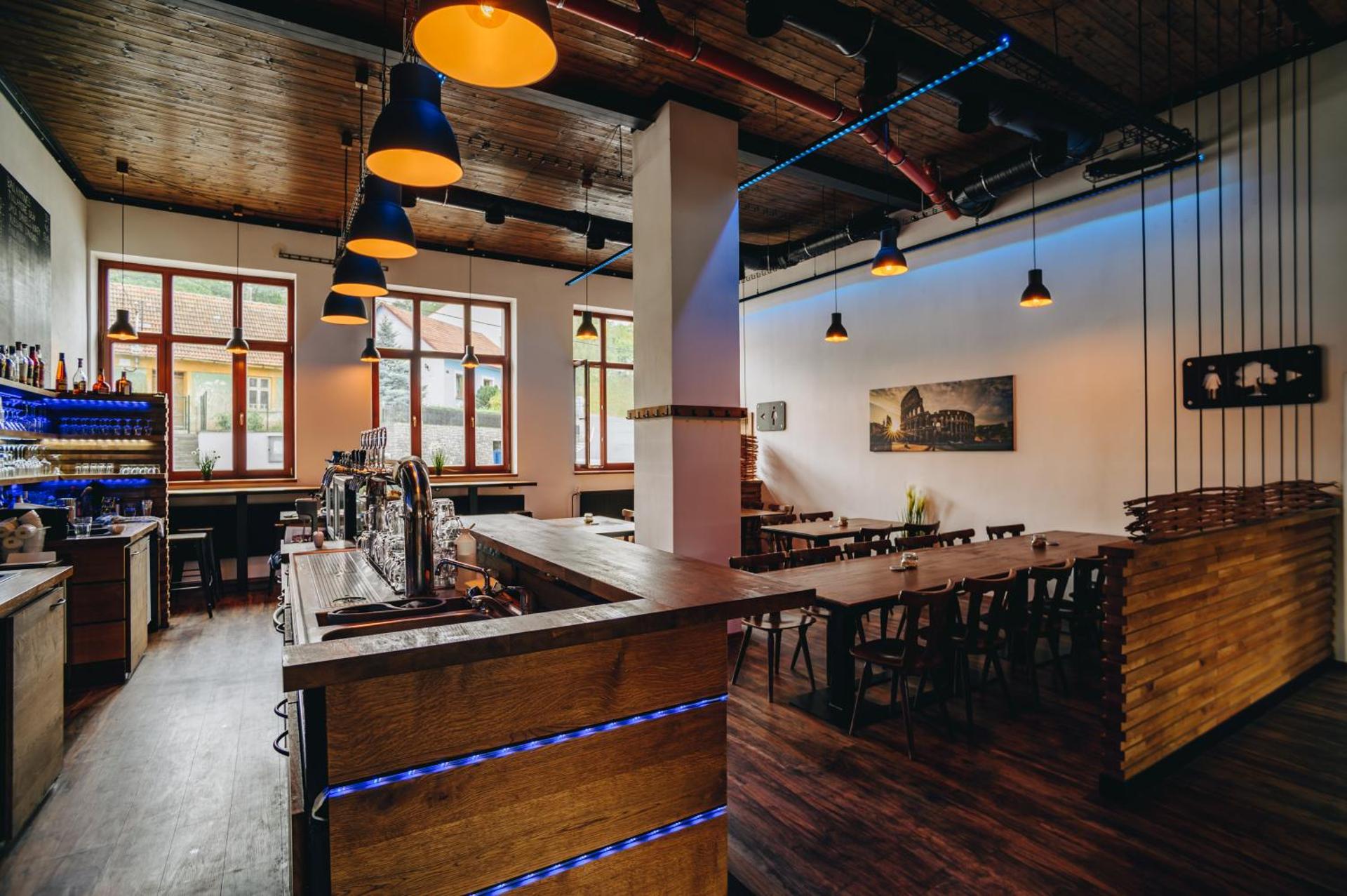 Restaurant/places to eat