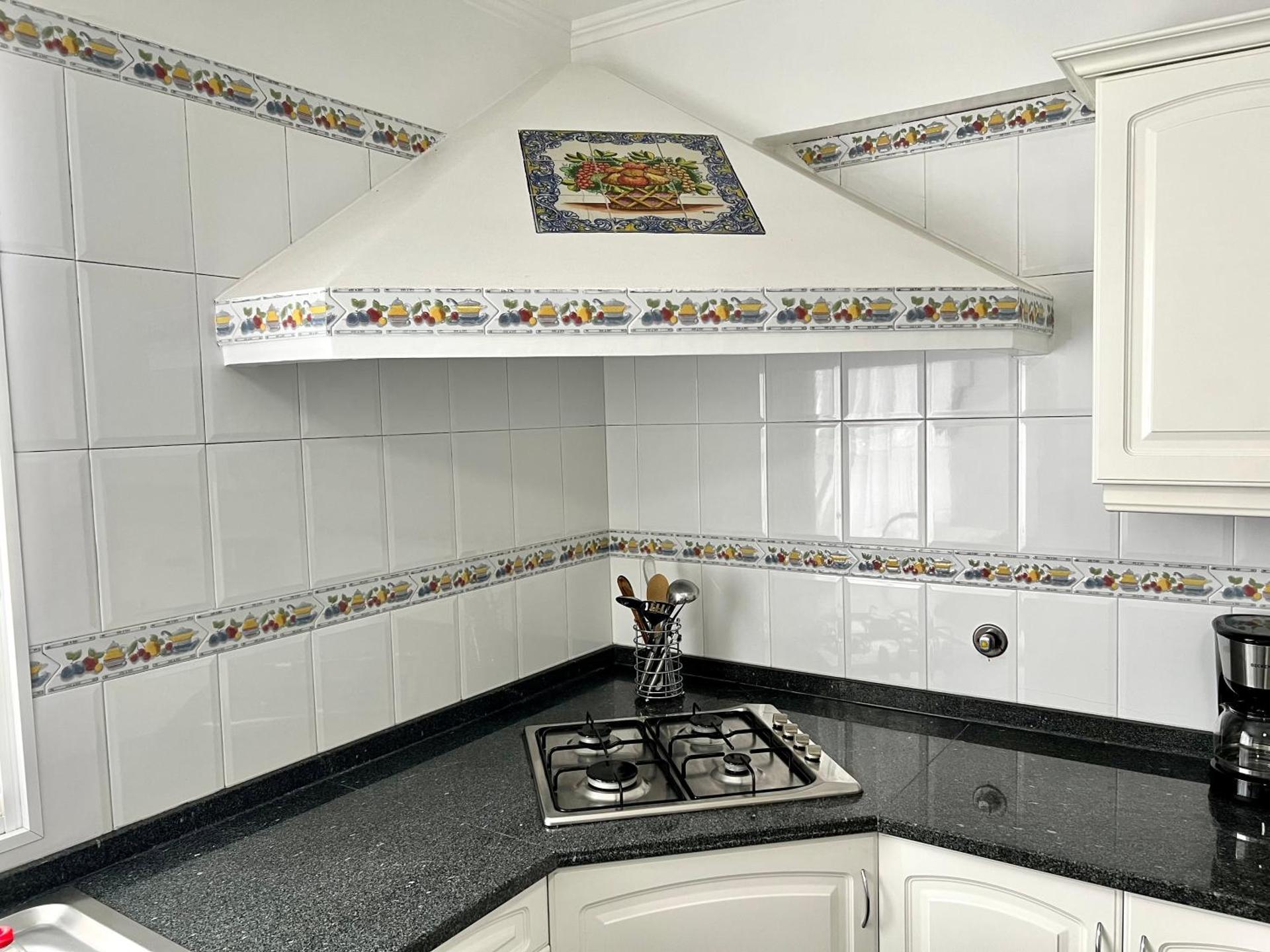 Classic Tranquil Madeiran 4-Bedroom Villa Funchal