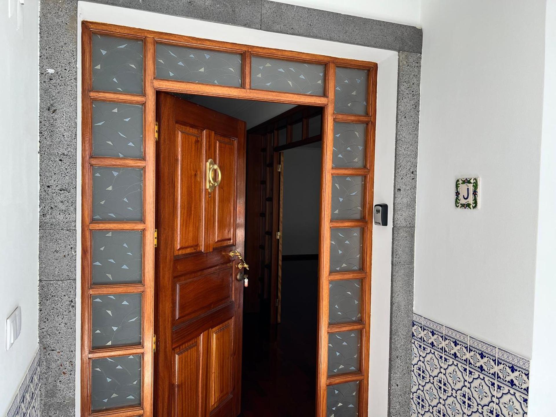 Classic Tranquil Madeiran 4-Bedroom Villa Funchal