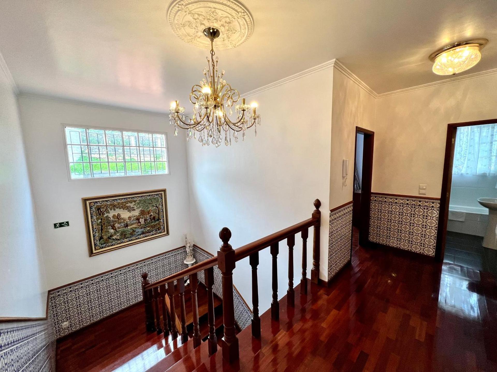 Classic Tranquil Madeiran 4-Bedroom Villa Funchal