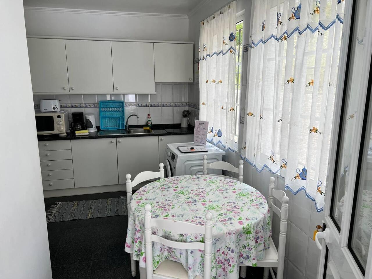 Comfortable 2-Bedroom Apartment for Relaxing Stays