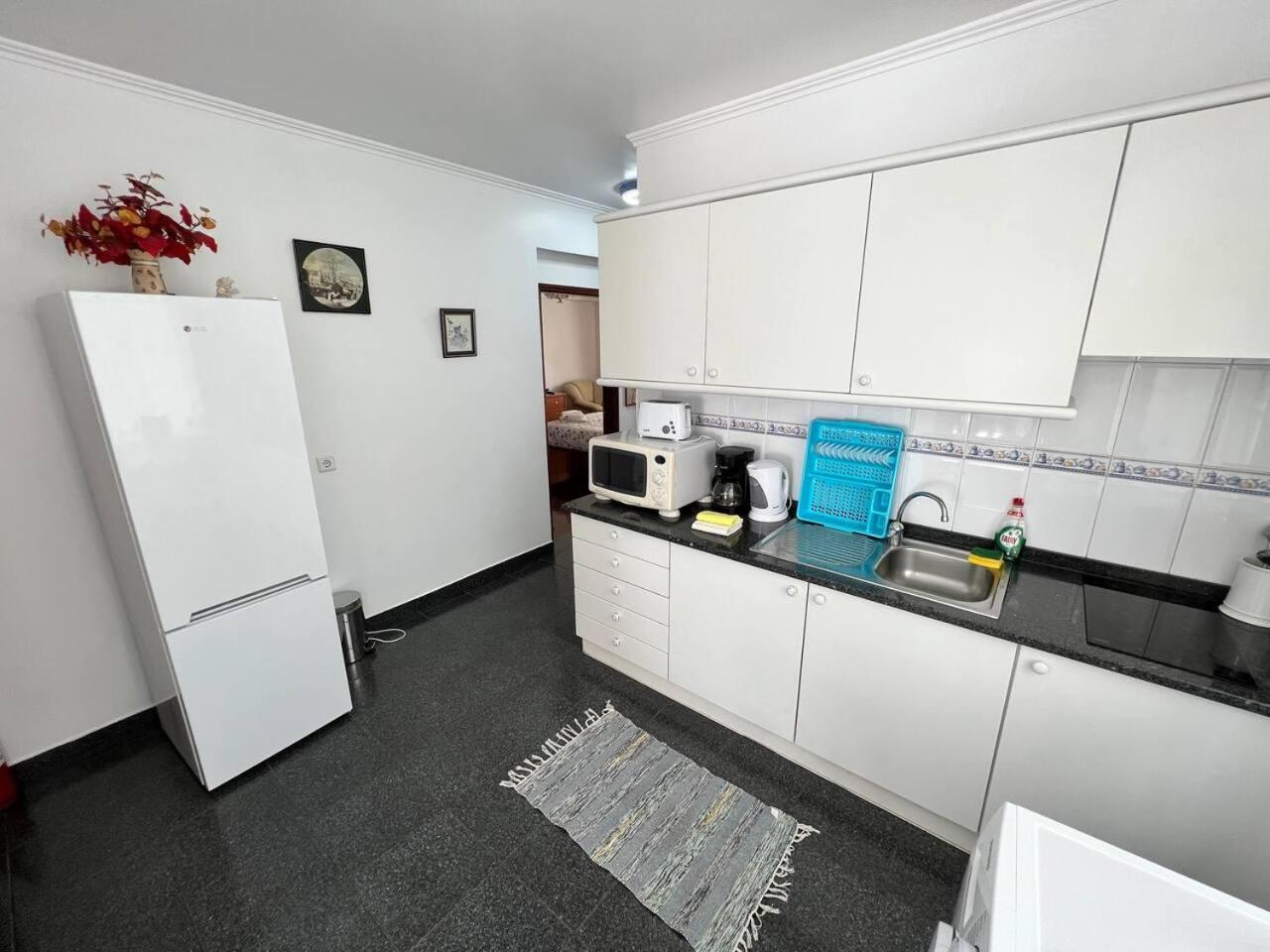 Comfortable 2-Bedroom Apartment for Relaxing Stays