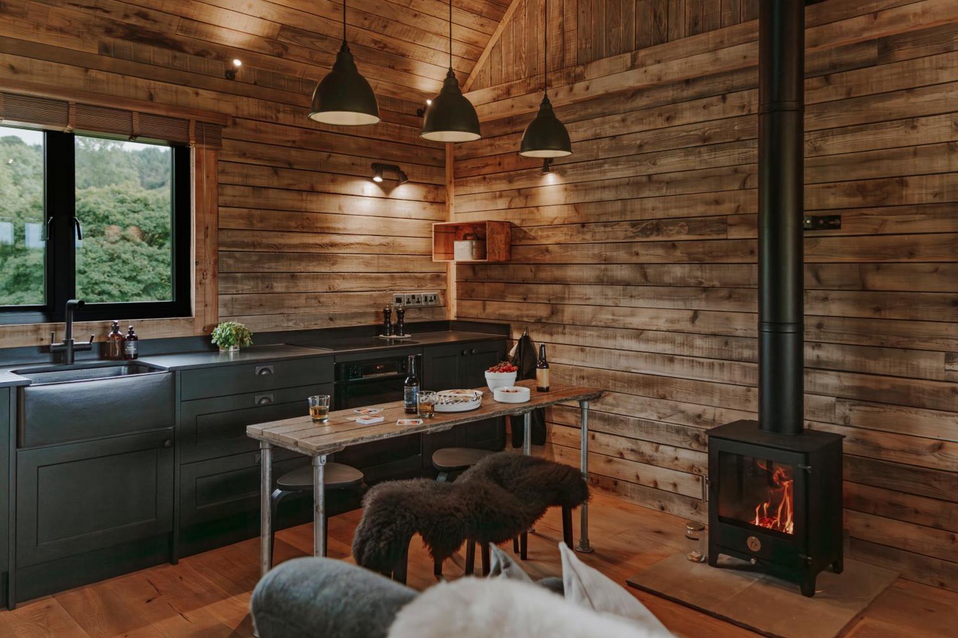 Woolly Wood Cabins - Bryn