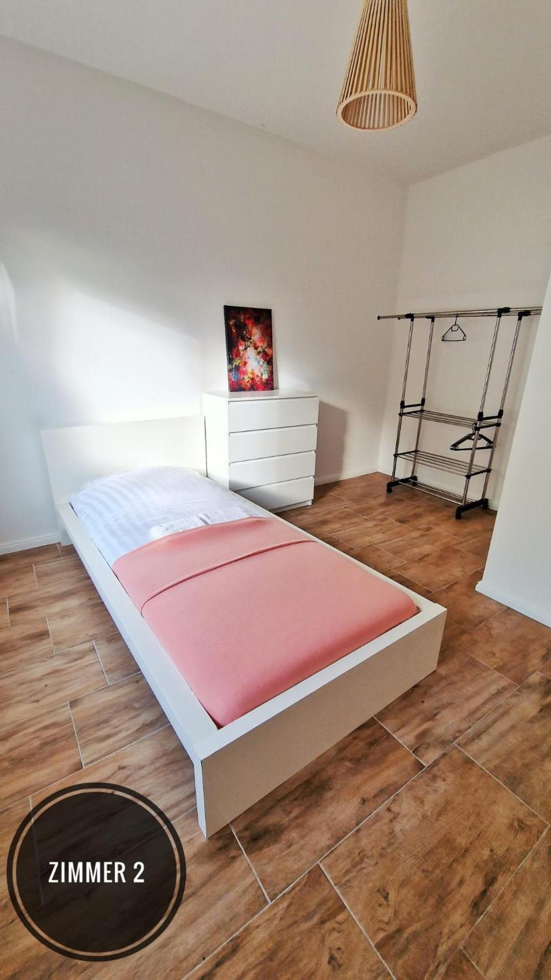 Appartement 4 Personen - Zimmer in Wohnung, zentral, ruhig, modern