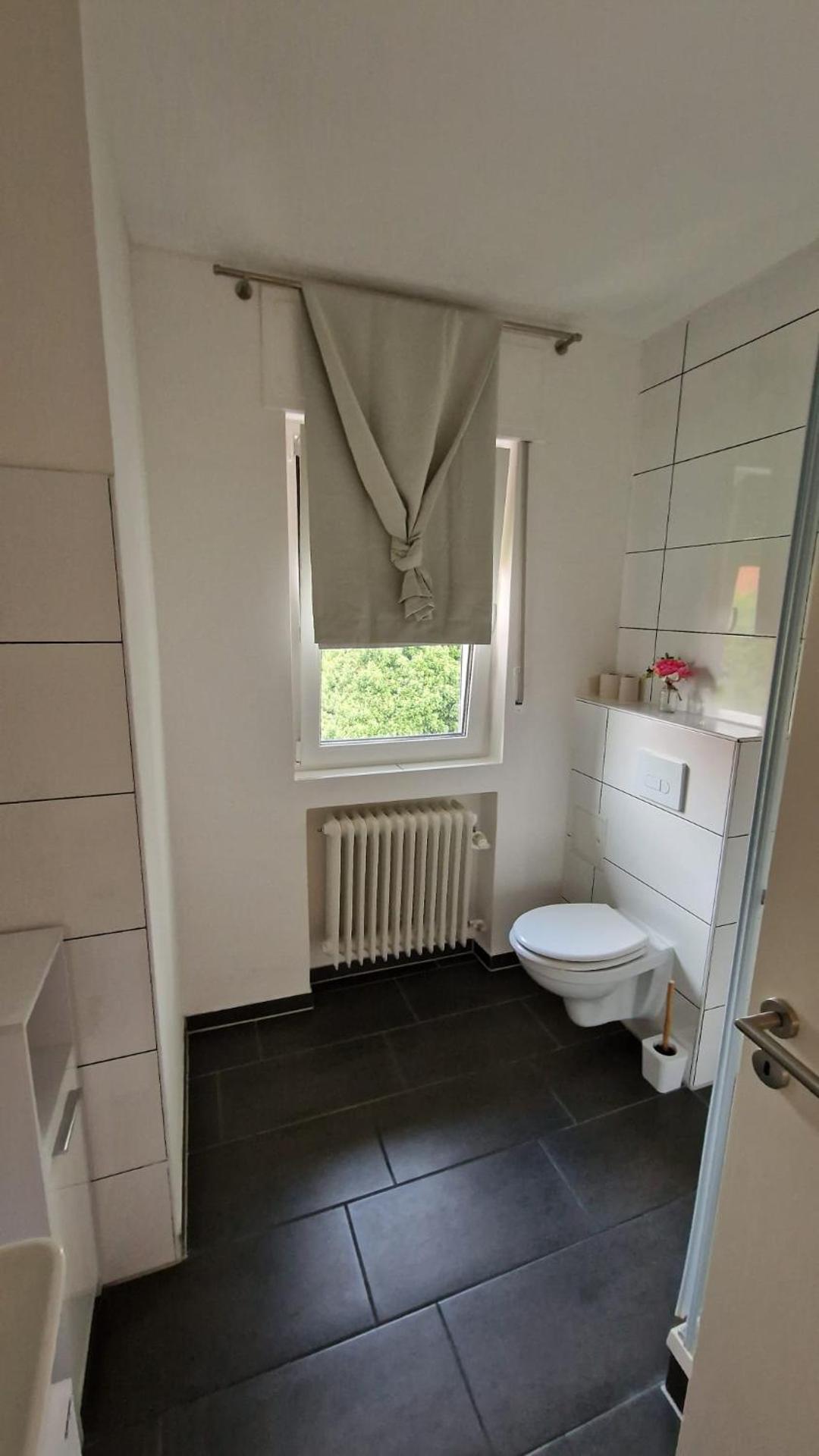 Appartement 4 Personen - Zimmer in Wohnung, zentral, ruhig, modern