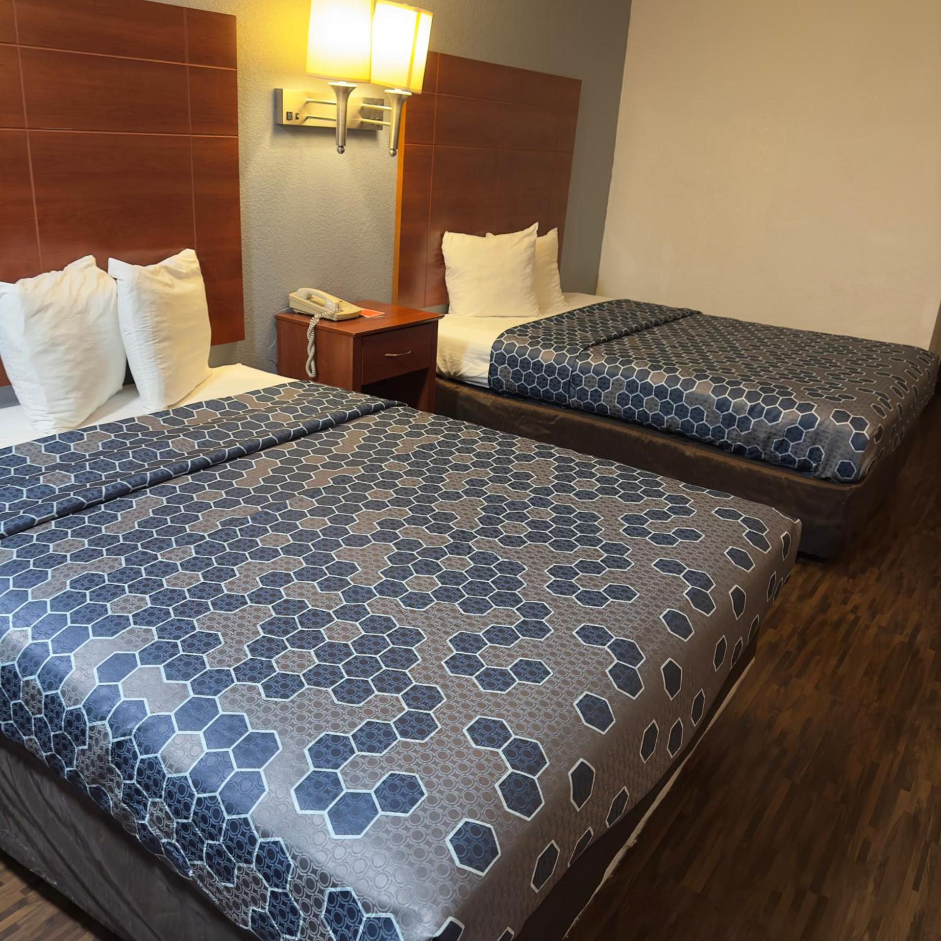 Queen Room with Two Queen Beds - Non-Smoking