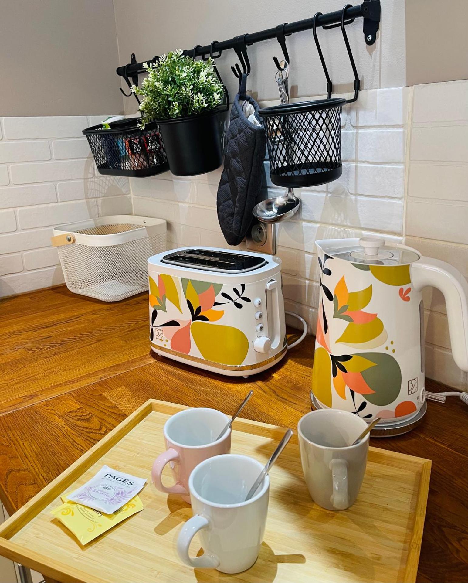 Coffee/tea facilities