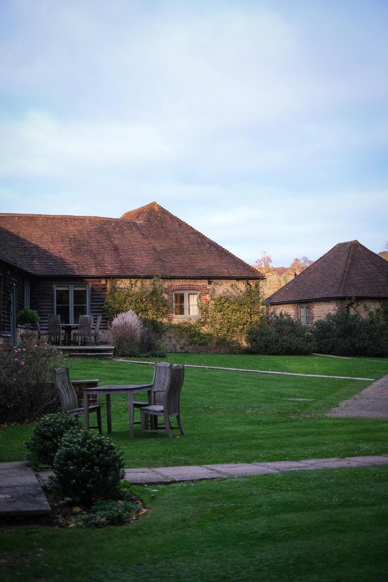 Cowdray Holiday Cottages
