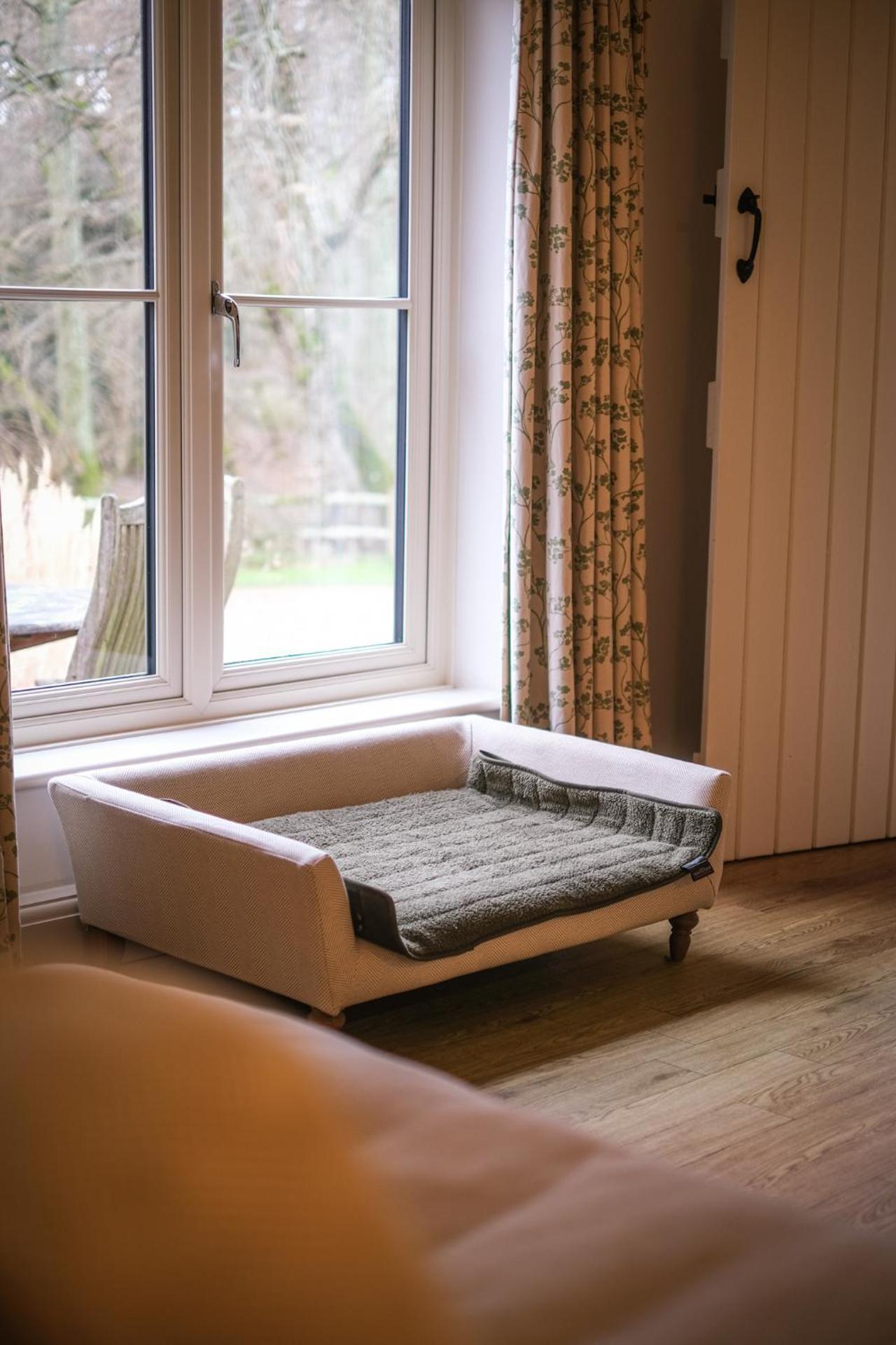 Cowdray Holiday Cottages