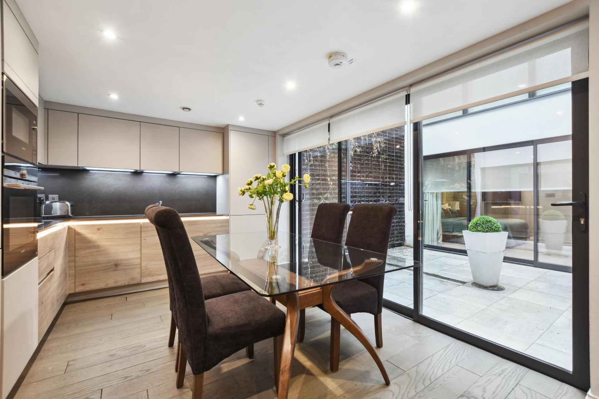 Buckingham Palace Residences by Aeria Apartments