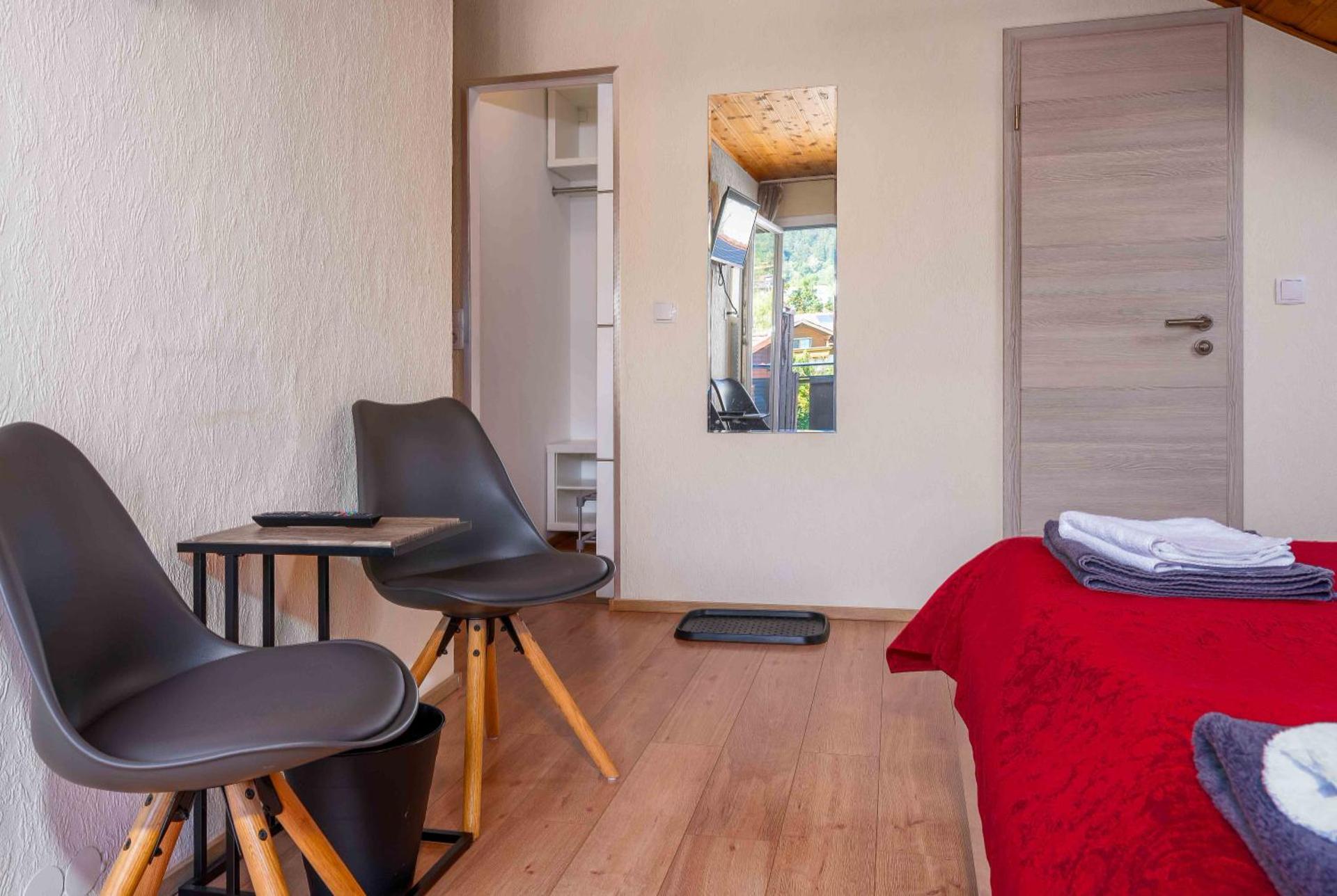 Photo of the whole room