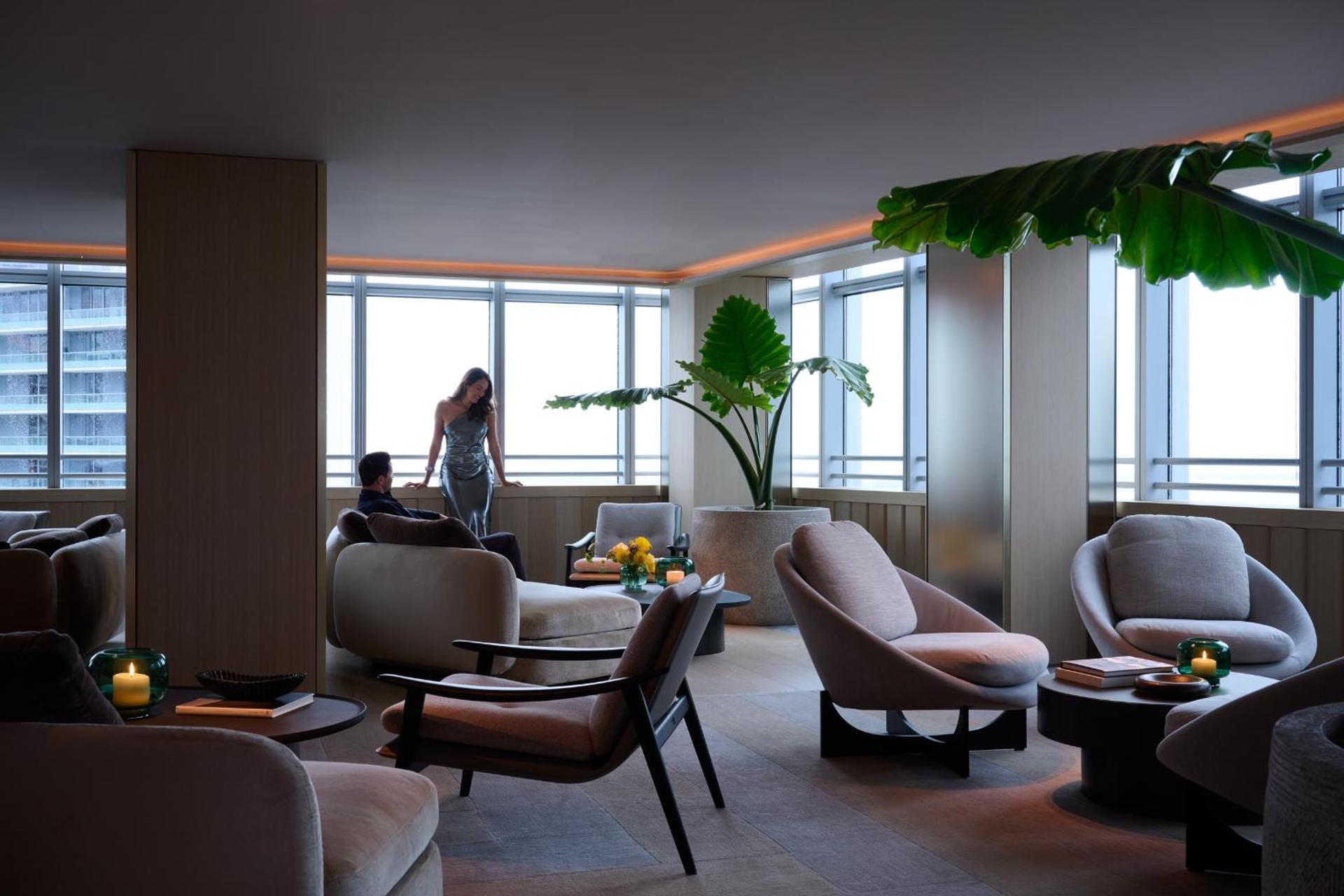 Communal lounge/ TV room