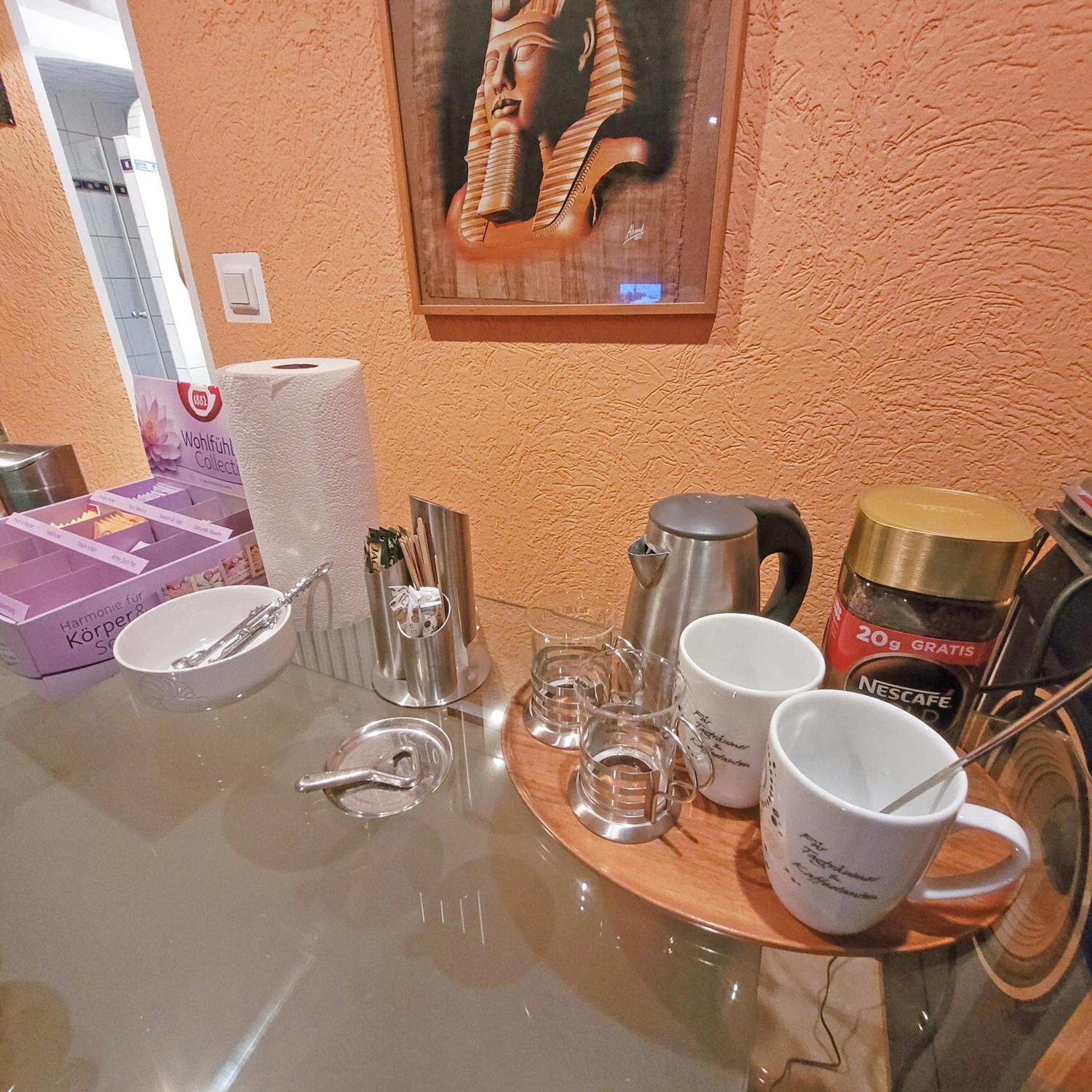Coffee/tea facilities