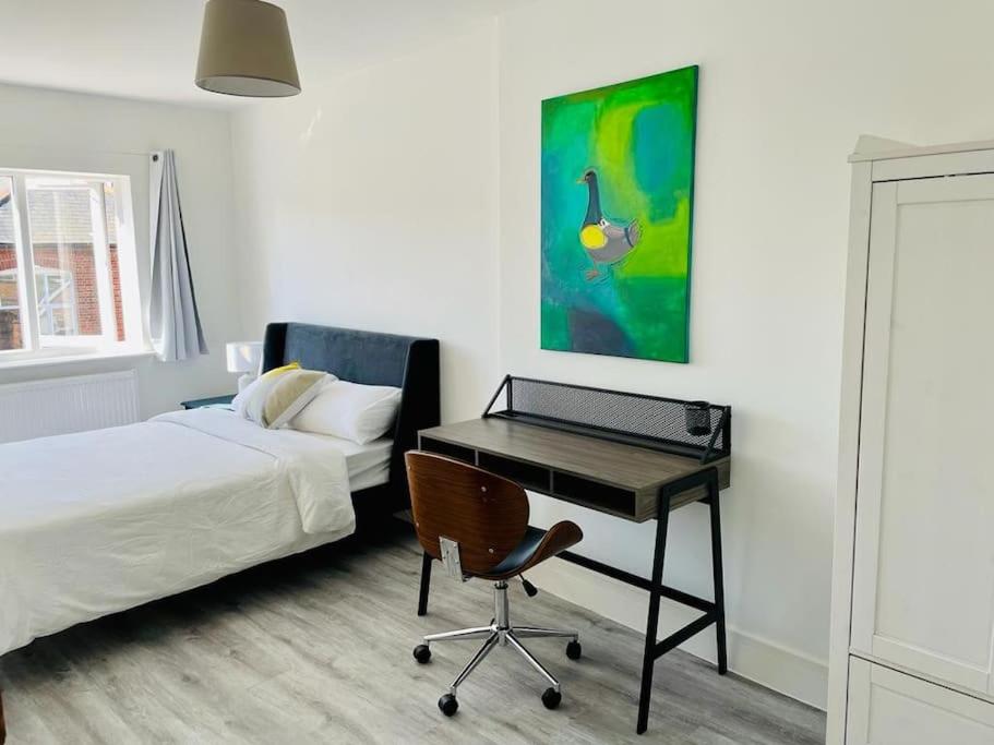 Stunning huge openplan 2Bed flat