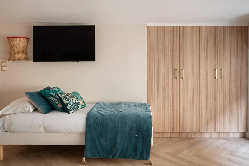 Branded New Loft Riviera Style - 8 guests - Vanves