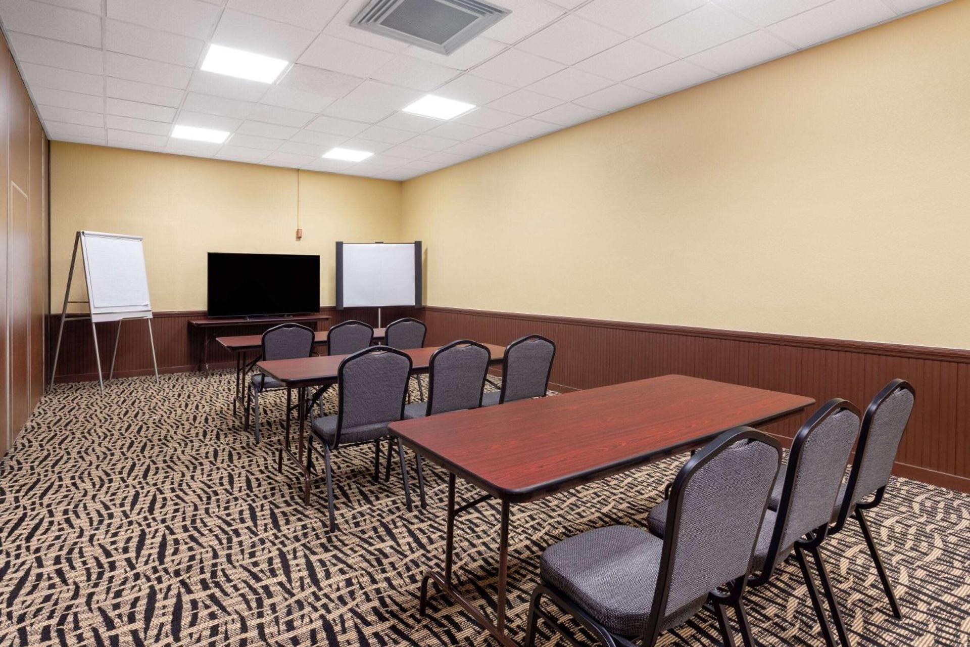 Meeting/conference room