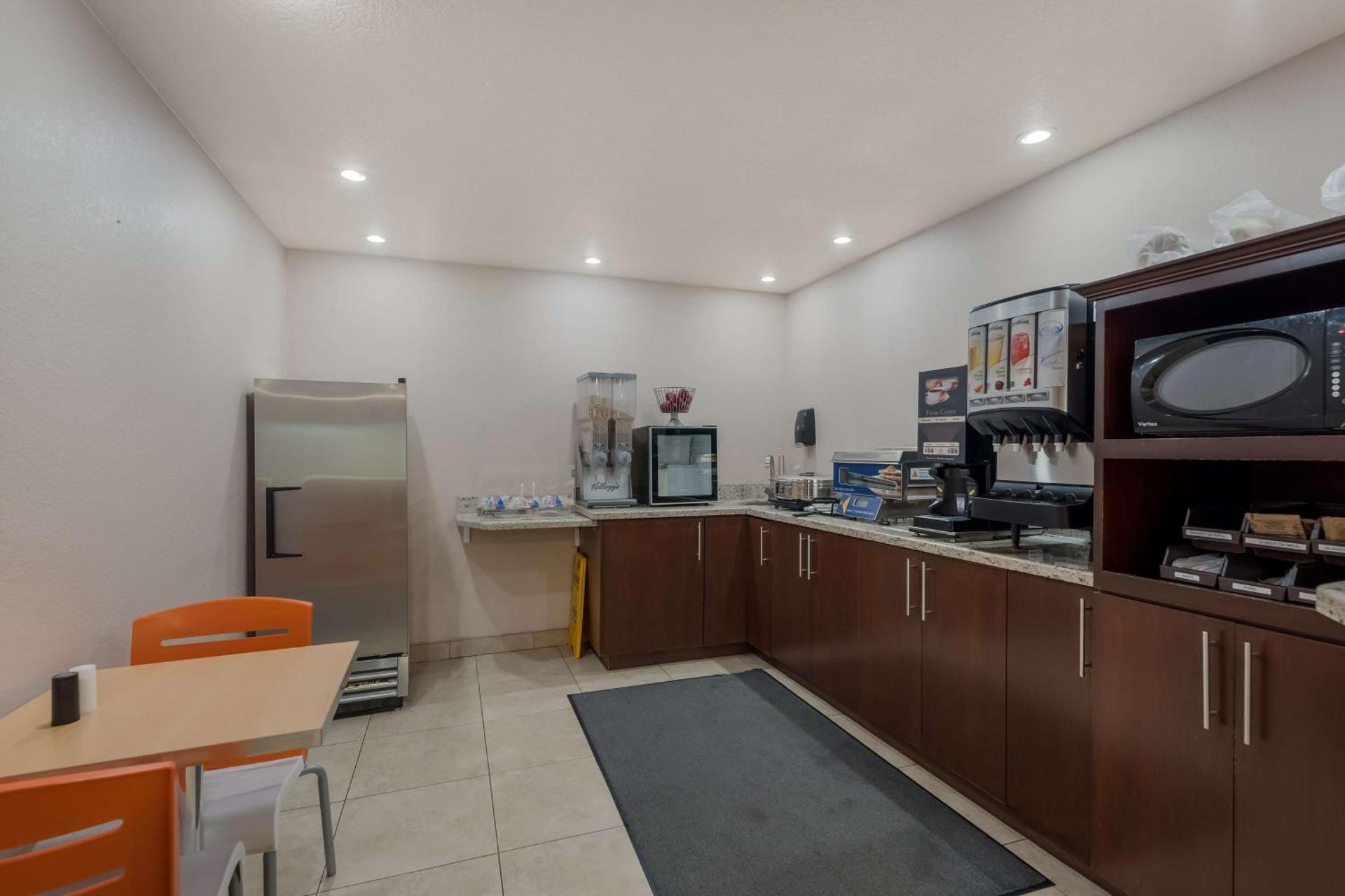 Coffee/tea facilities