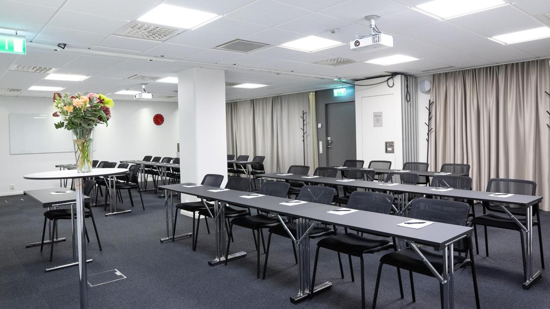 Meeting/conference room