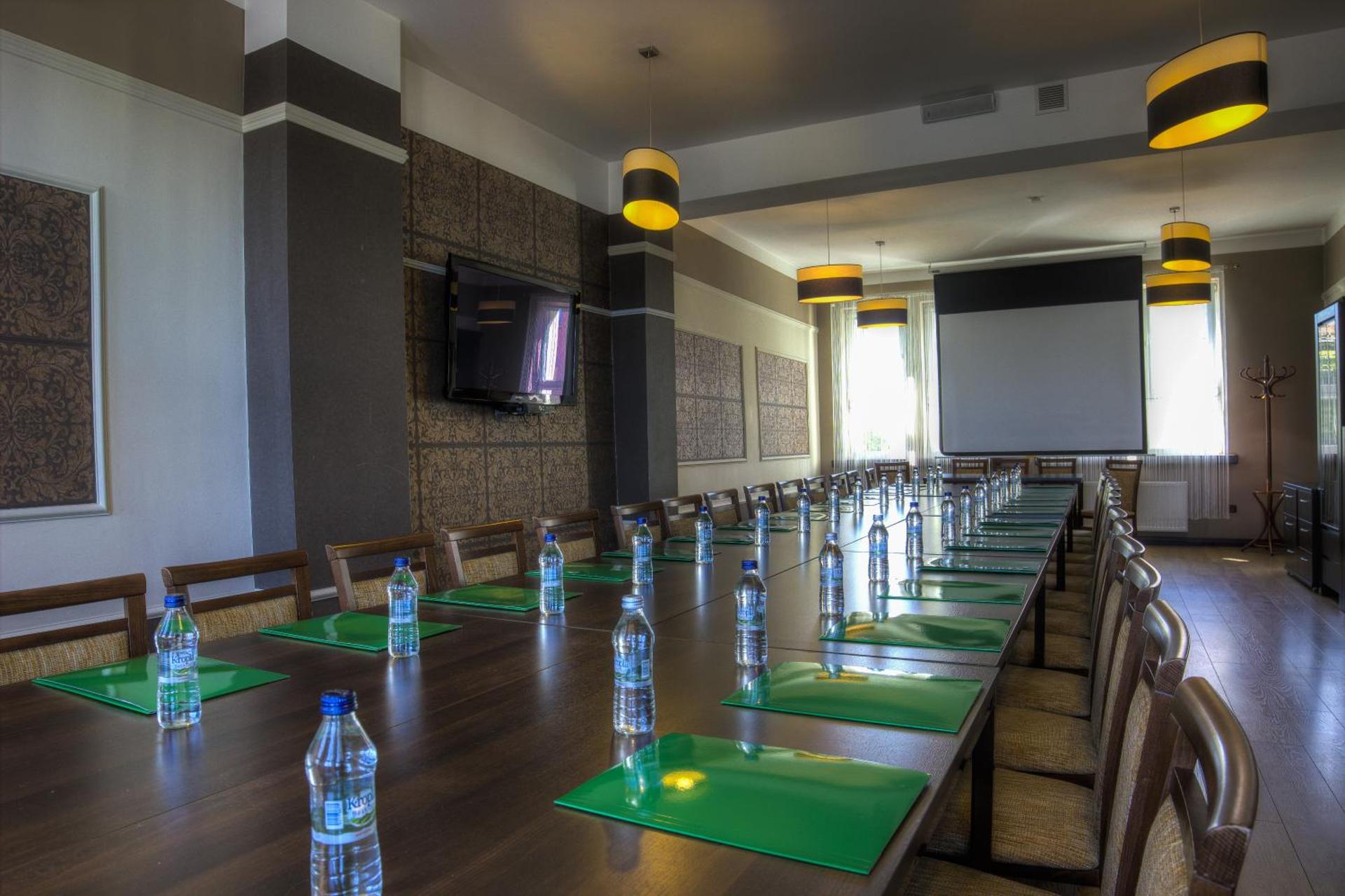 Meeting/conference room