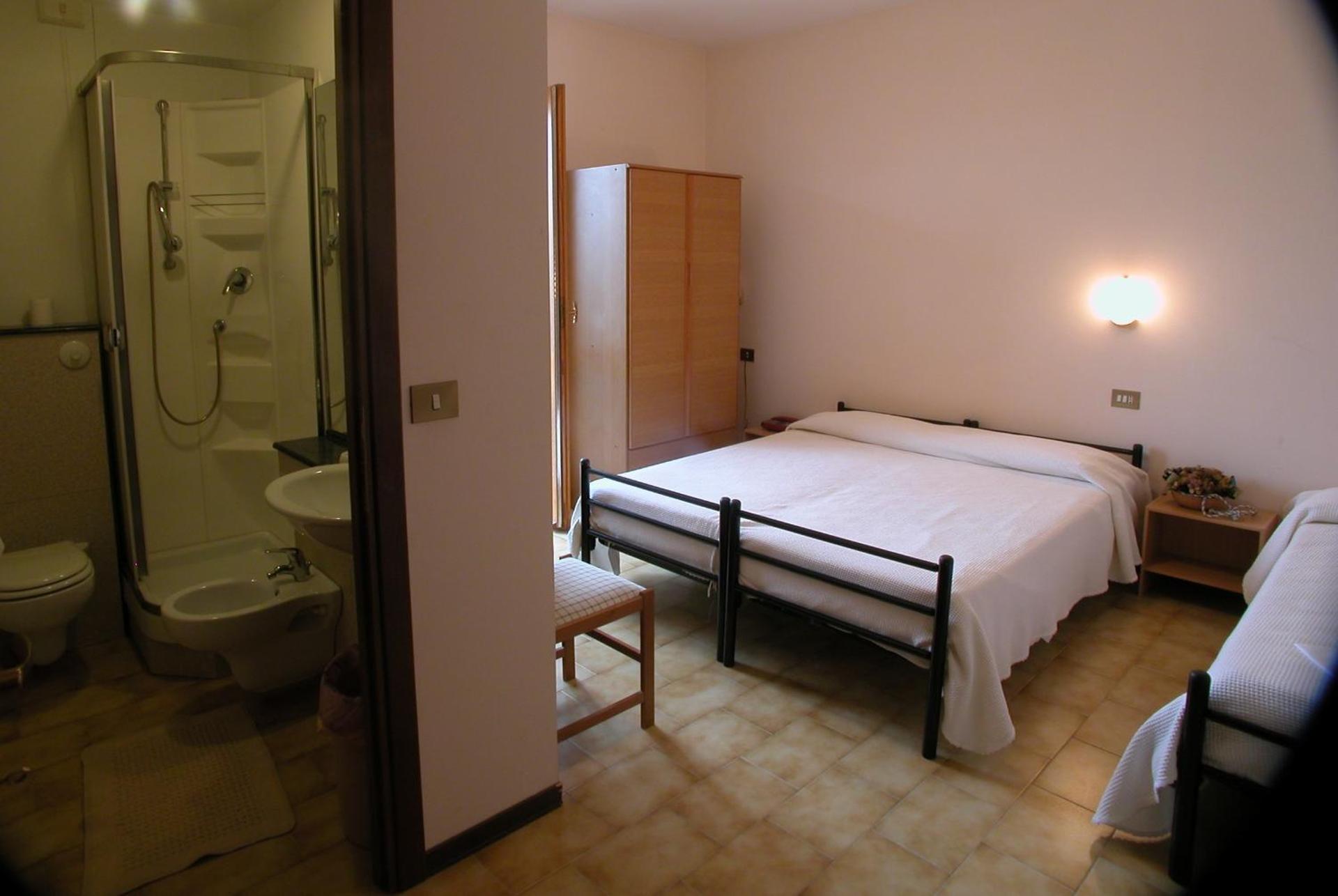 Albergo-Ristorante"Parco alle Noci"tra la Cascata delle Marmore,Labro e valle Santa di S Francesco