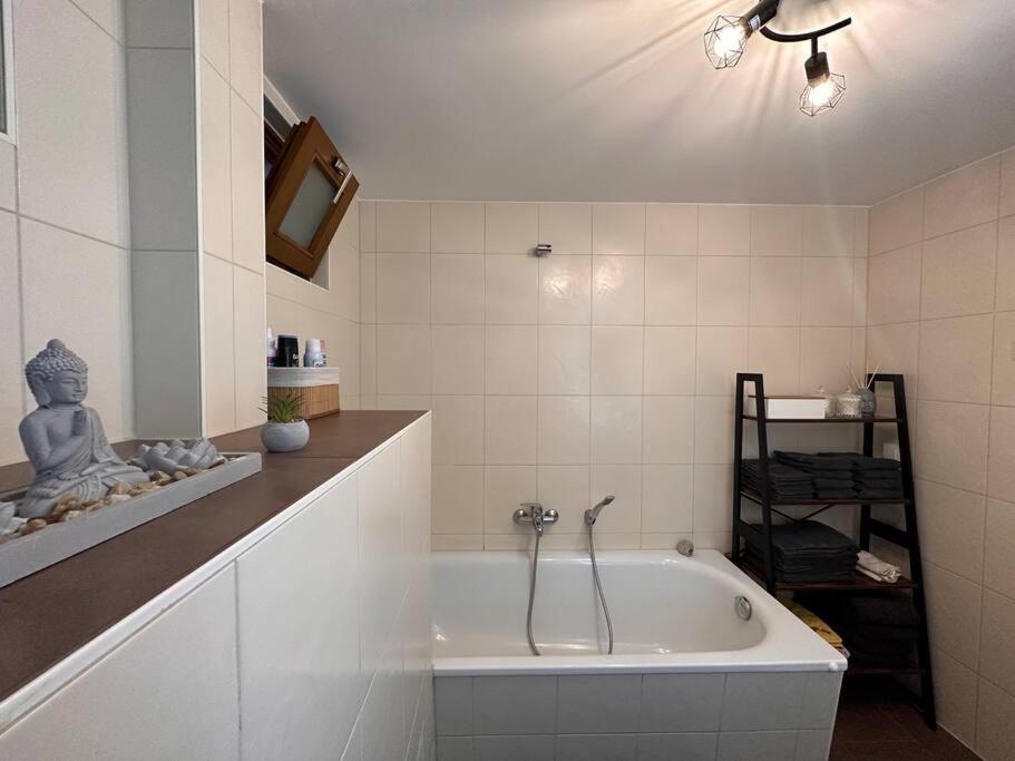 4 Personen, Zentrumsnah,EBK, Stellplatz