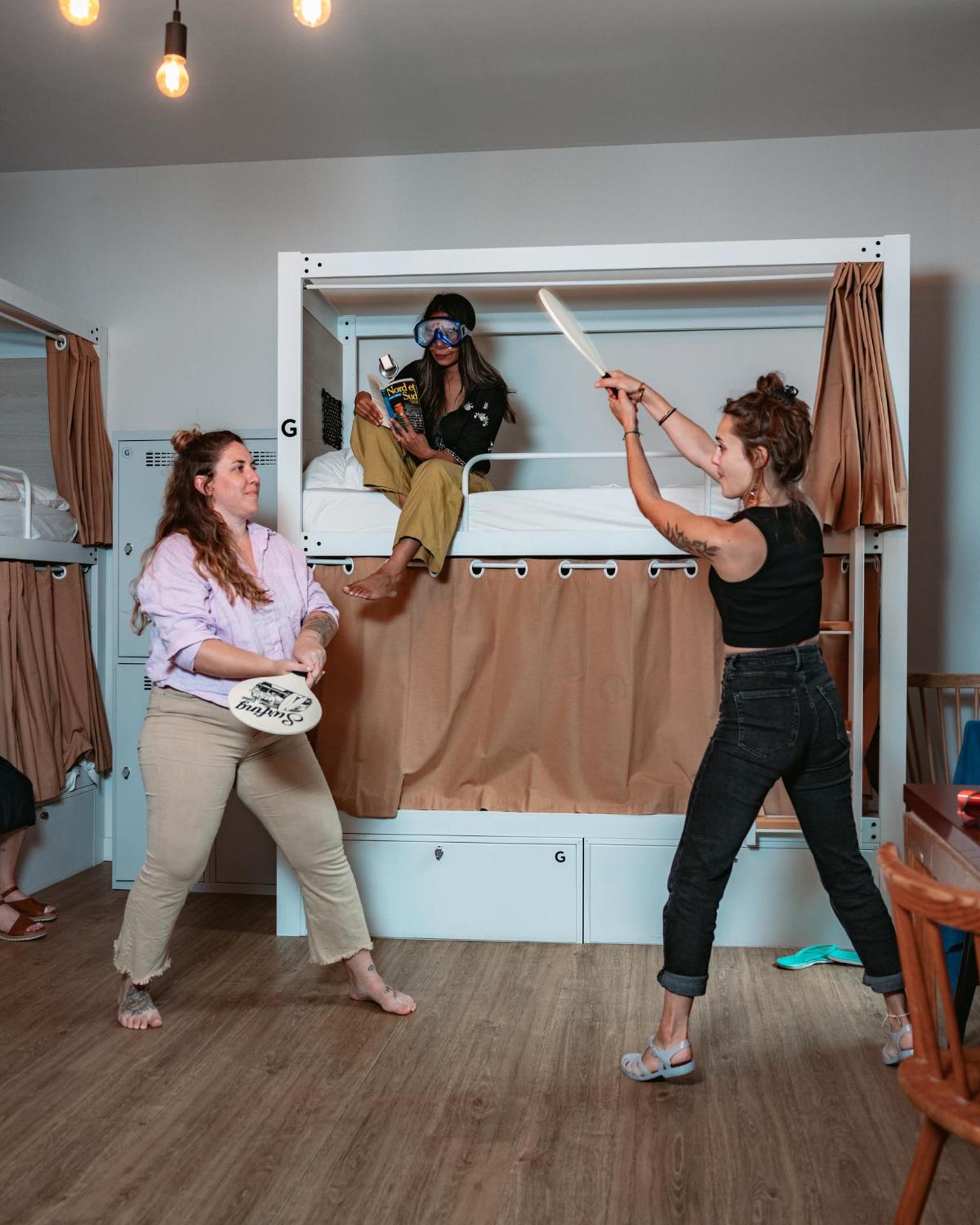 Georges Hostel & Café