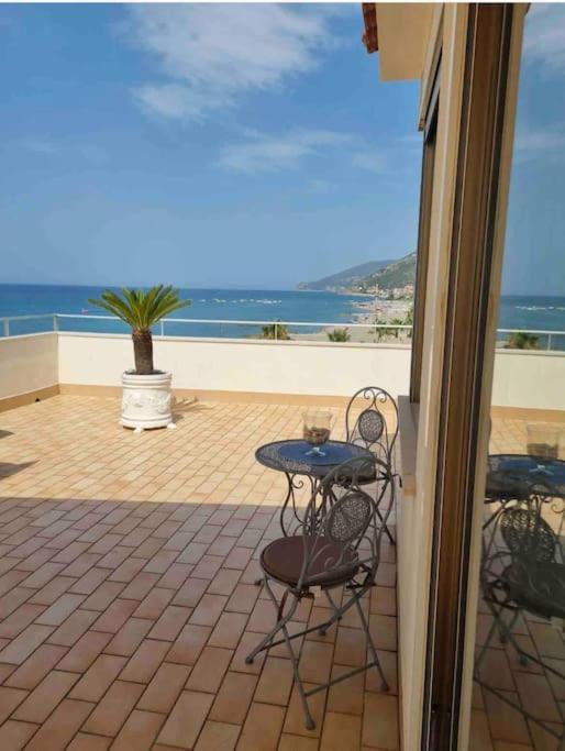 Attico una finestra sulle Isole Eolie