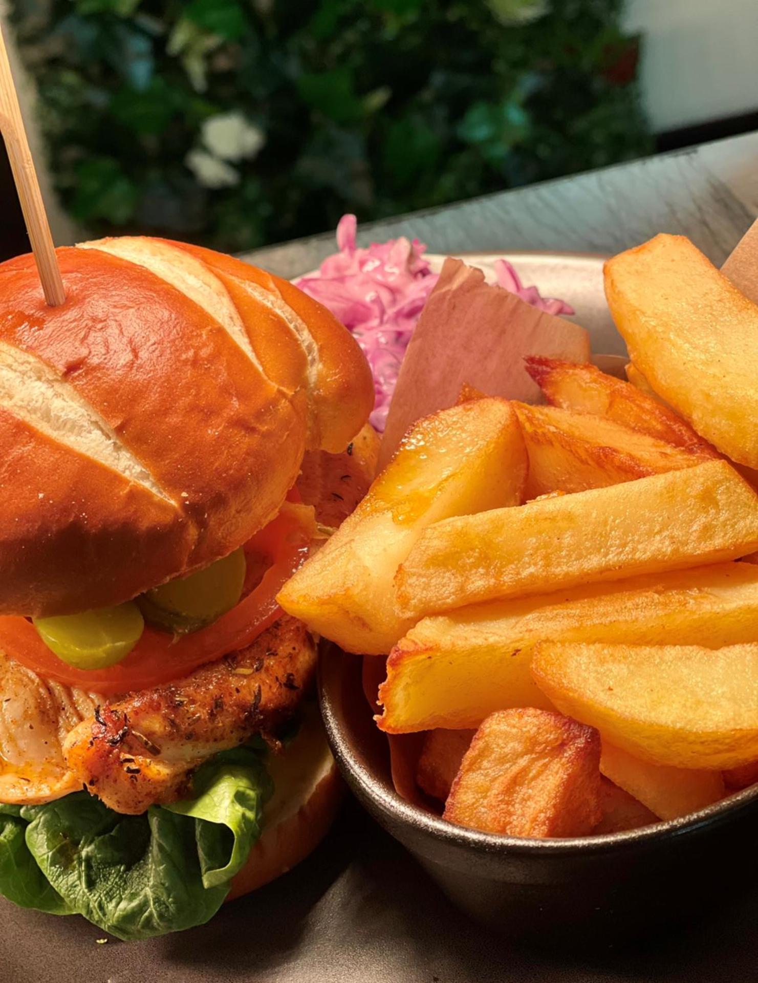 Restaurant/places to eat