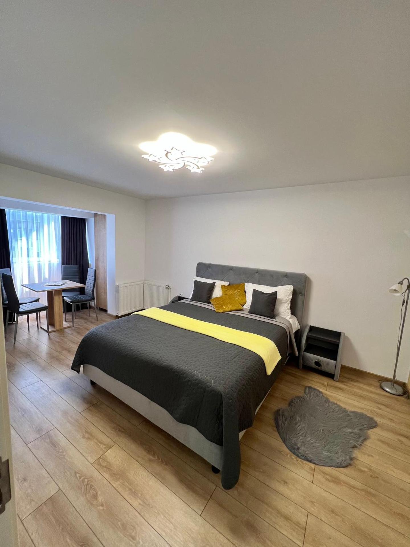 Boby s Studio with Free Parking