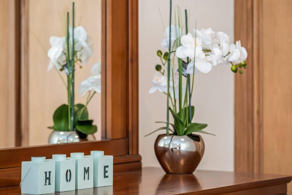 Casa do Palheiro Ribeirinho by Rent-a-key