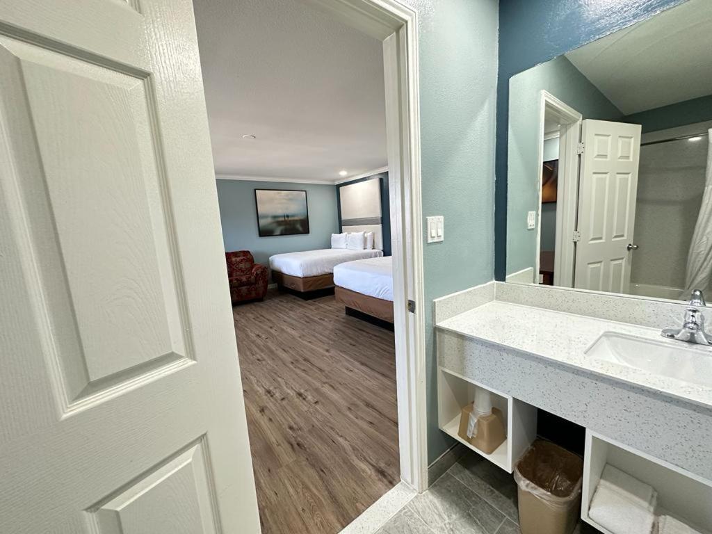 Executive Inn & Suites Magnolia