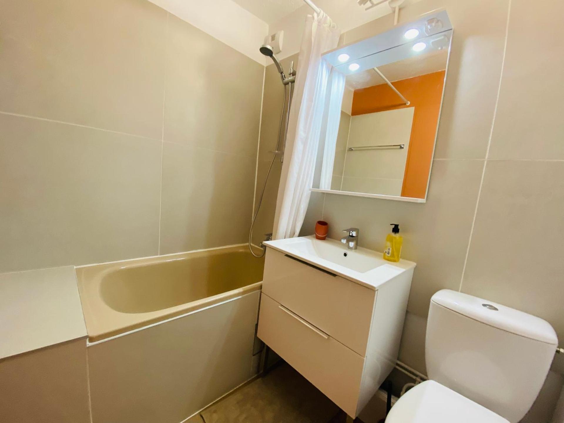 Appartement cosy proche des pistes avec vue