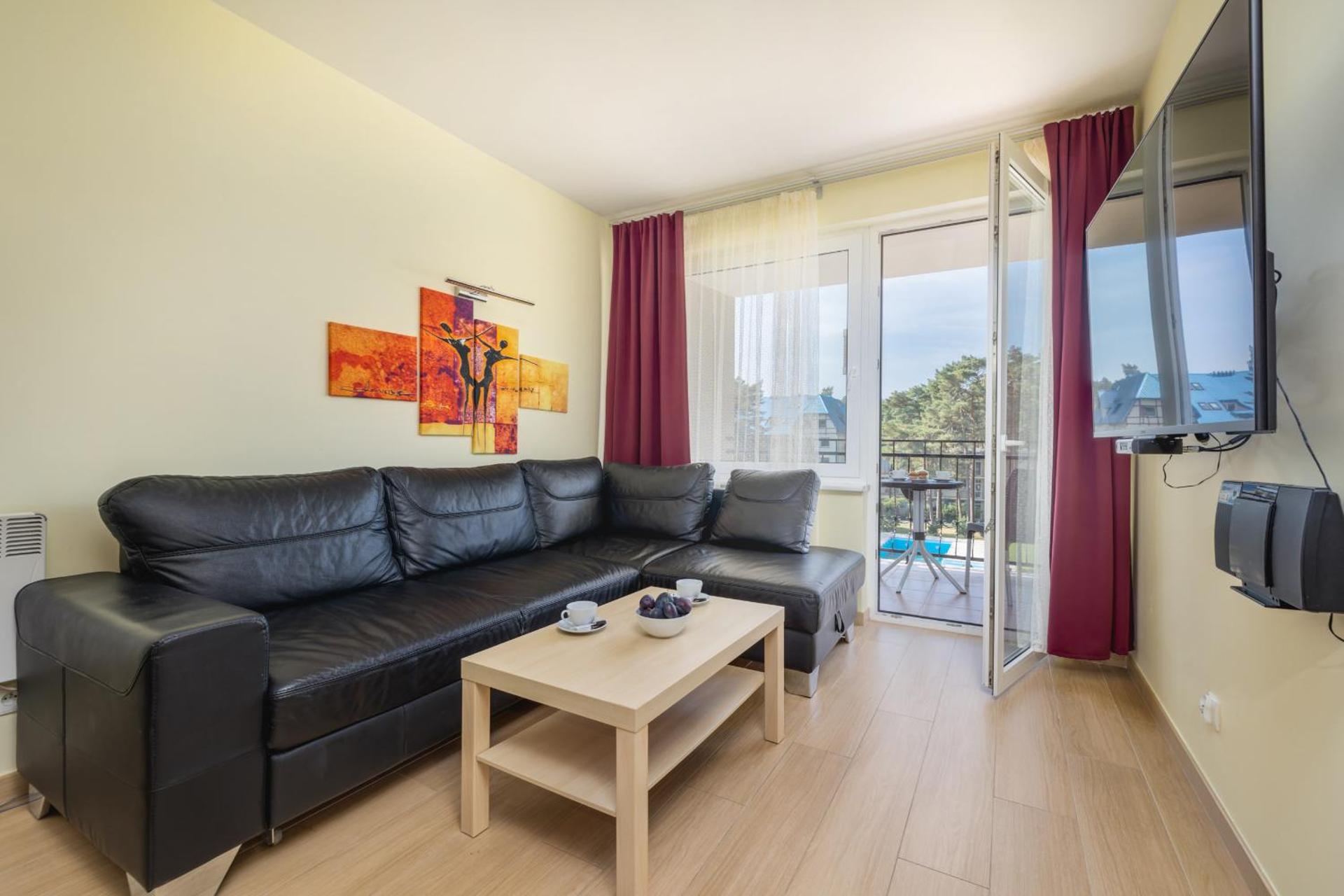 Communal lounge/ TV room