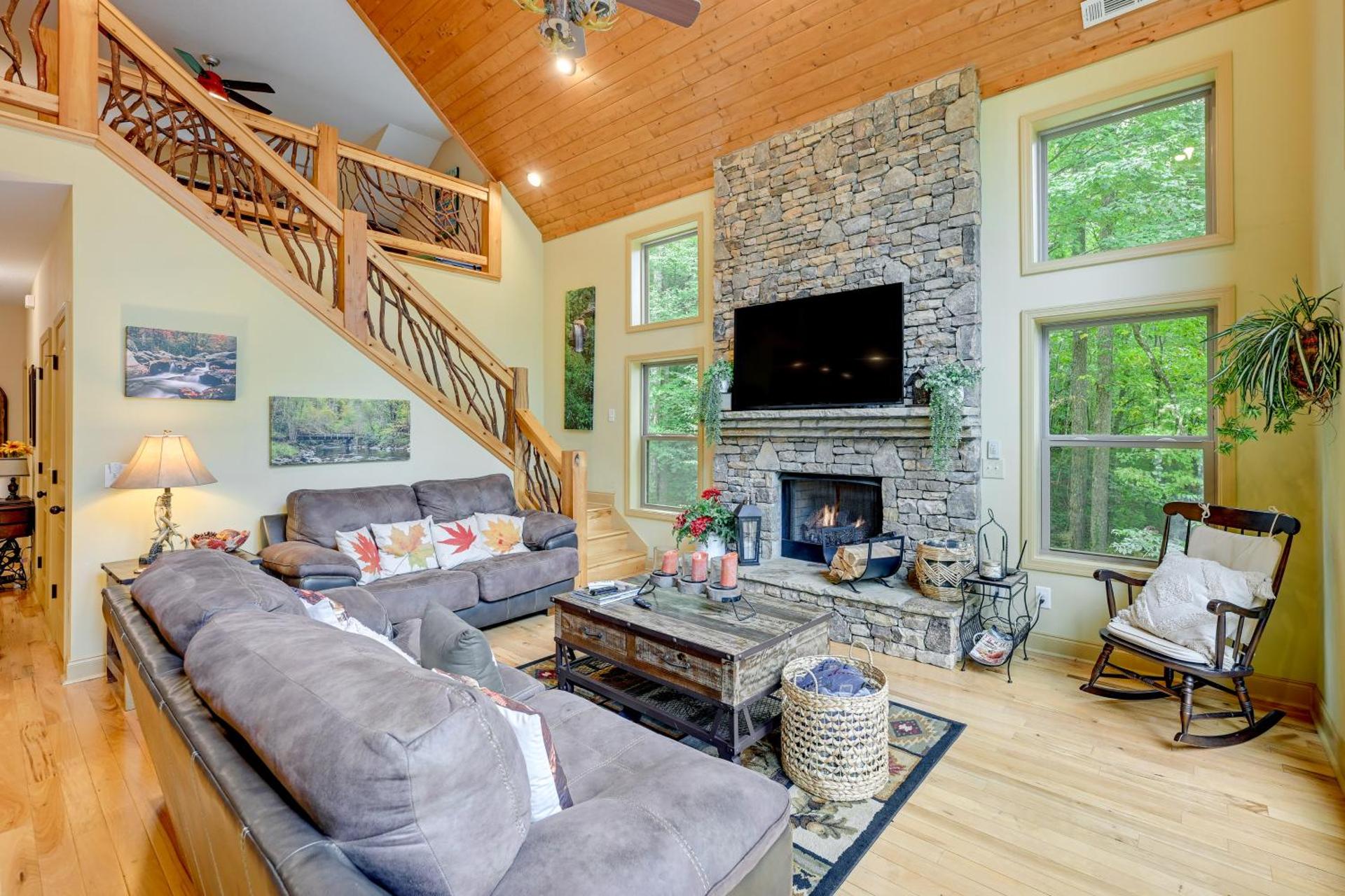Bright Bryson City Cabin with Fire Pit and Hot Tub!