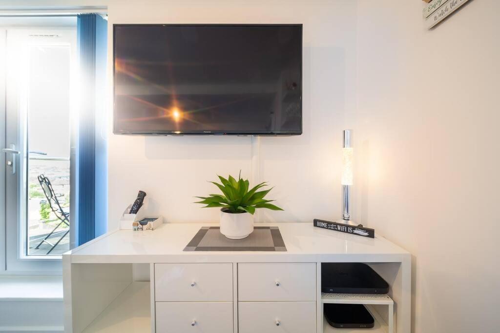 Newquay Sunset & Sea View Apartment in Town Centre