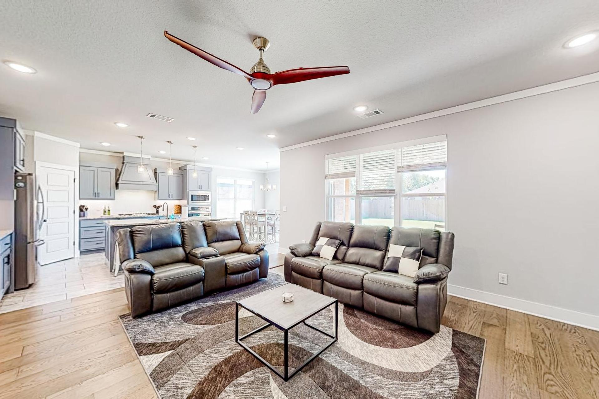 Life is Good on 18th Street