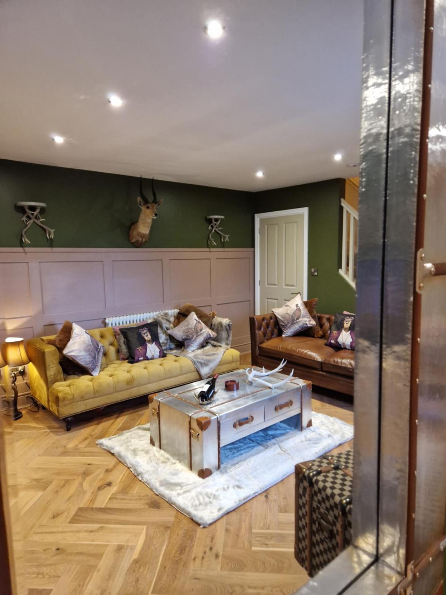 The Hamilton luxury holiday let's- The Coach House with hot tub